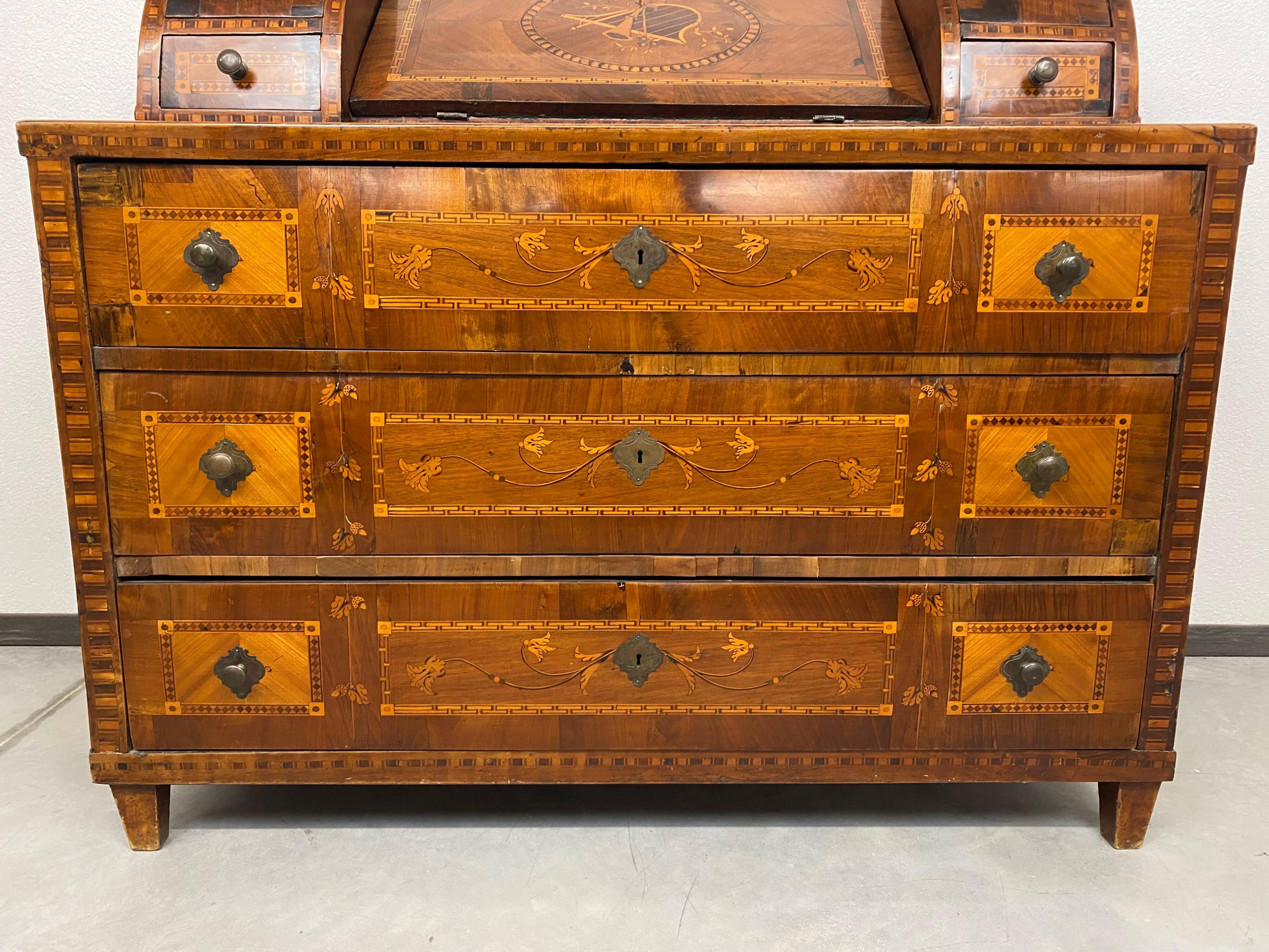 Classicist Viennese secretary, around 1790