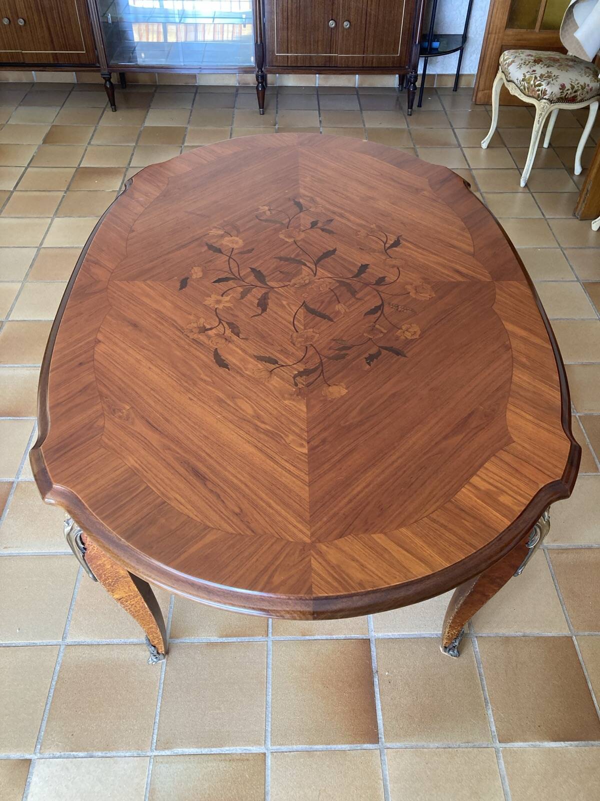 Table de salle à manger de style Louis XV