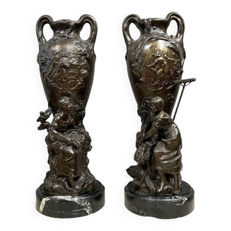 François Moreau: pair of patinated regula vases from the 19th century