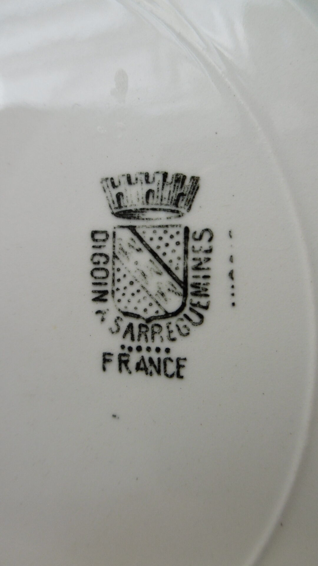 Digoin Sarreguemine talking plate old earthenware