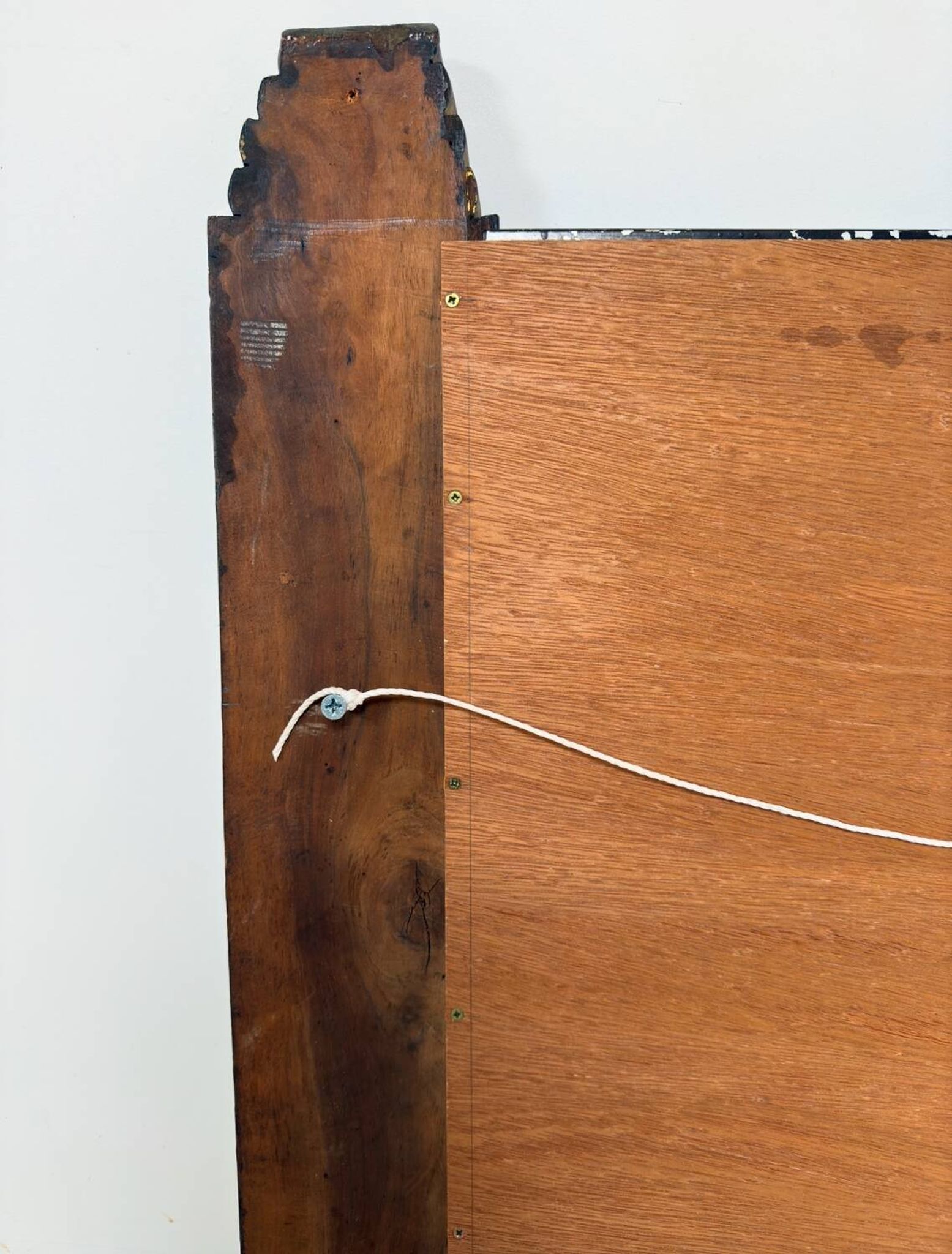 Miroir de style « Art déco » en bois sculpté