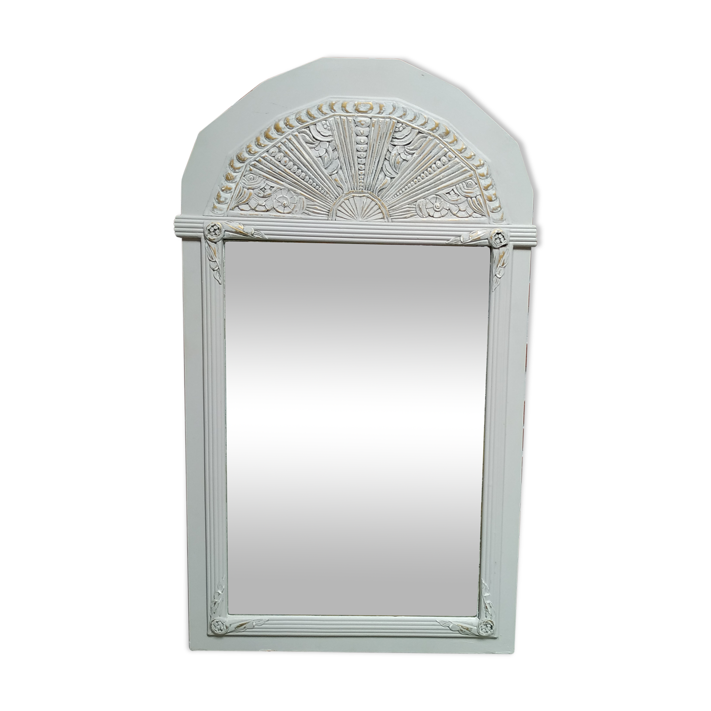 White and gold patinated sculpted mirror