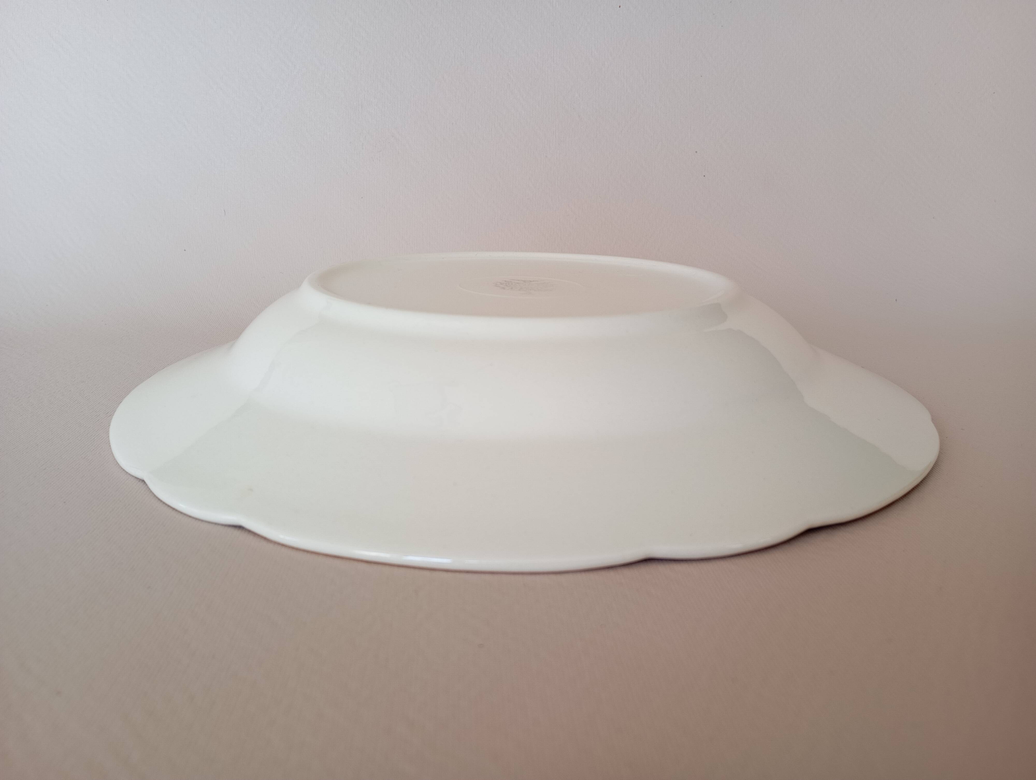 Villeroy & Boch Mettlach Celadon and Gold Deep Dish