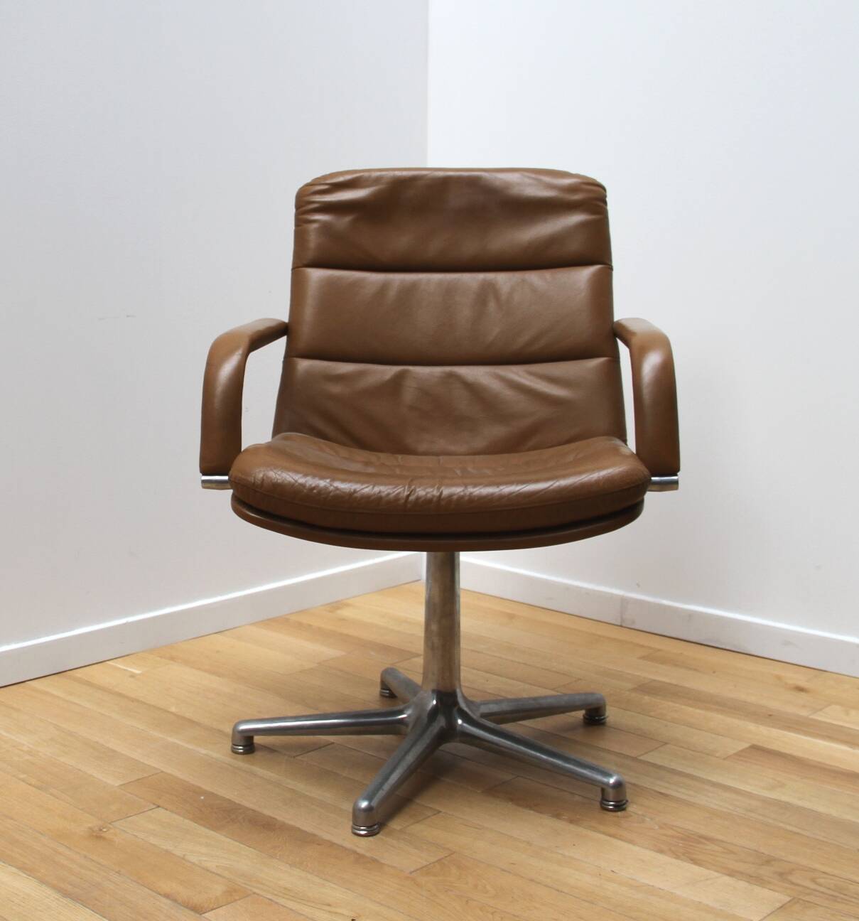 Channel office chair, Artifort