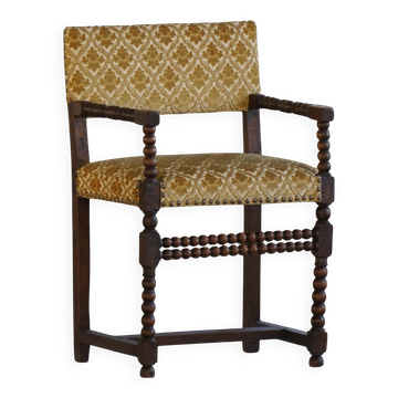 Fauteuil français de style Louis XIII au fuseau, tissu à motifs, début du 20e siècle