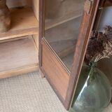 Armoire bibliotheque vitrée parisienne