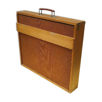 Transport suitcase painter's canvases
