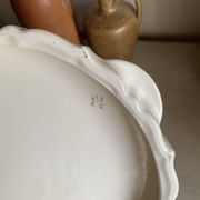 Plat à tarte vintage en faïence à anses – motif floral japonisant