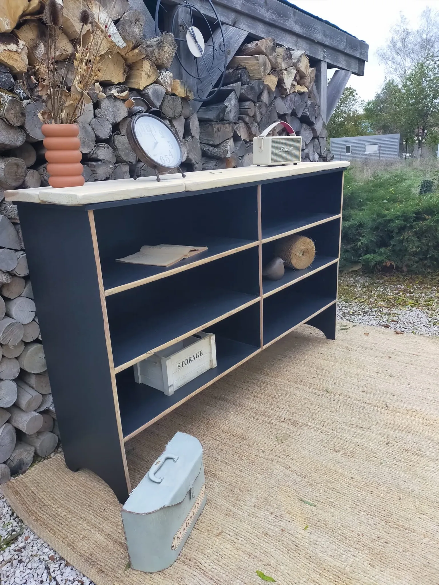 Wooden locker workbench