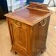 Edwardian furniture / Mahogany coal scuttle