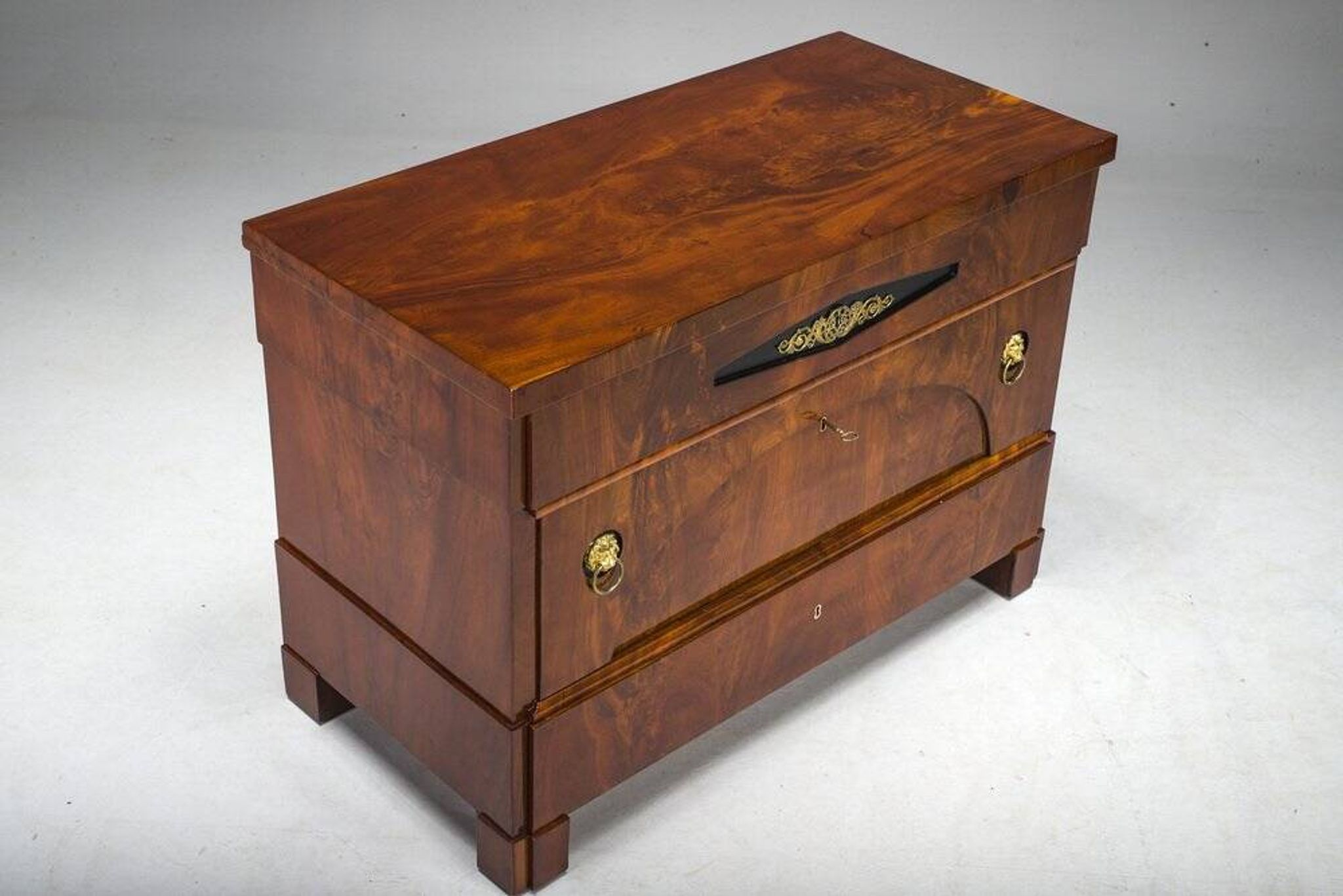 Commodes Biedermeier en acajou du début du XIXe siècle, années 1830