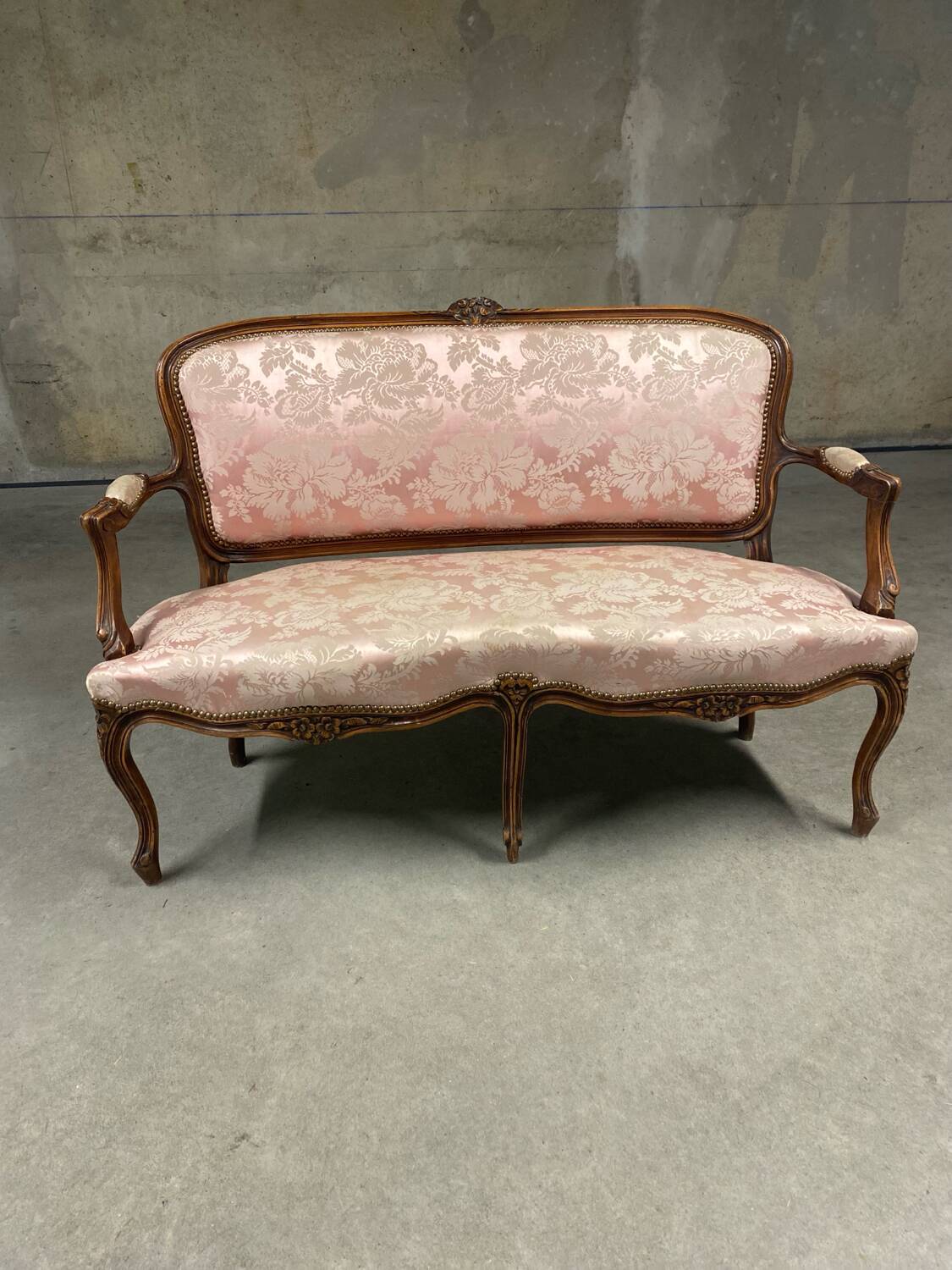 Louis XV bench
