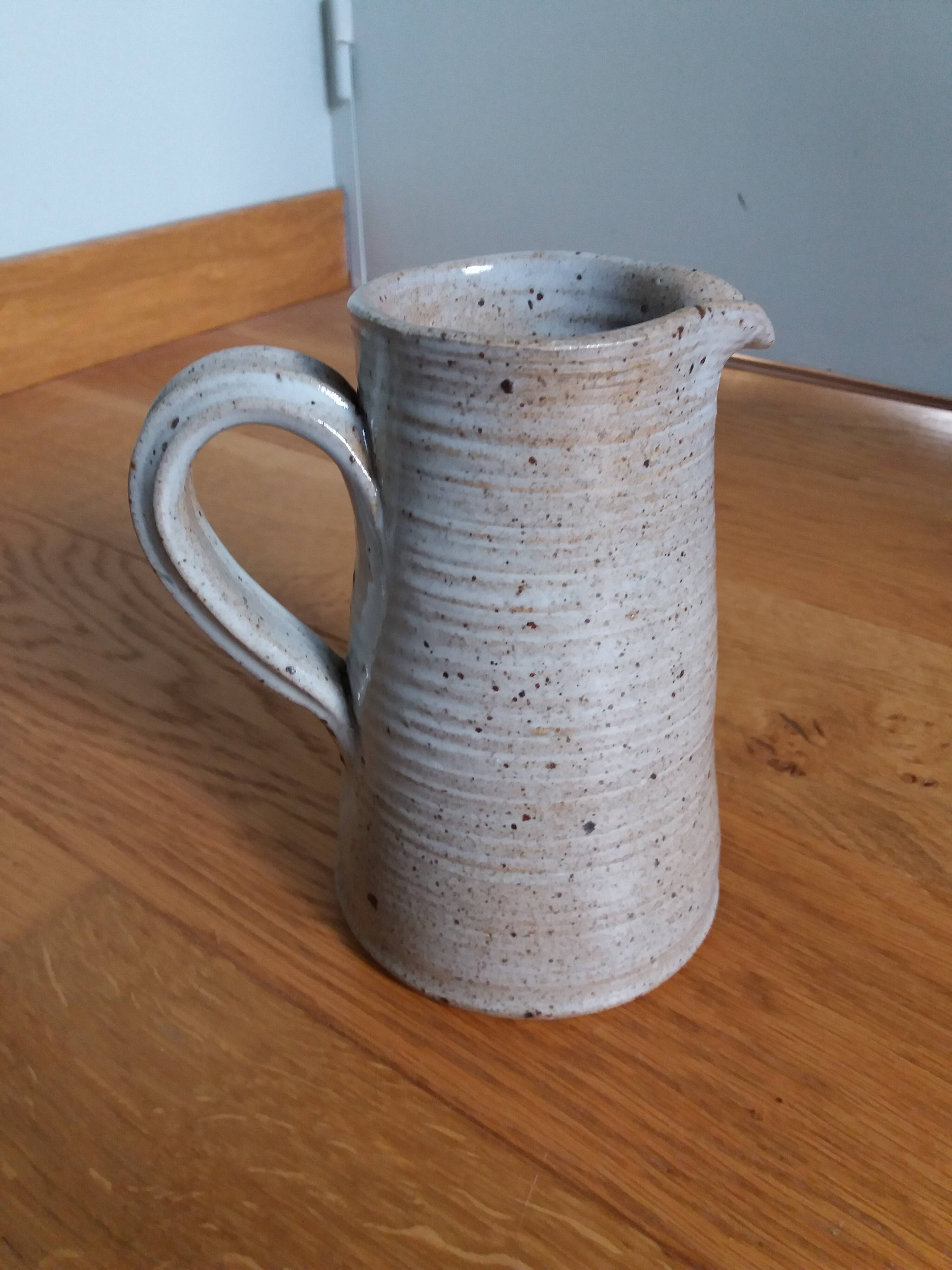 Fontgombault vase pitcher in turned sandstone