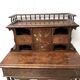 Bureau a gradins en bois décoré de pyrogravures XIX siècle