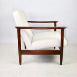 White GFM-142 Armchair