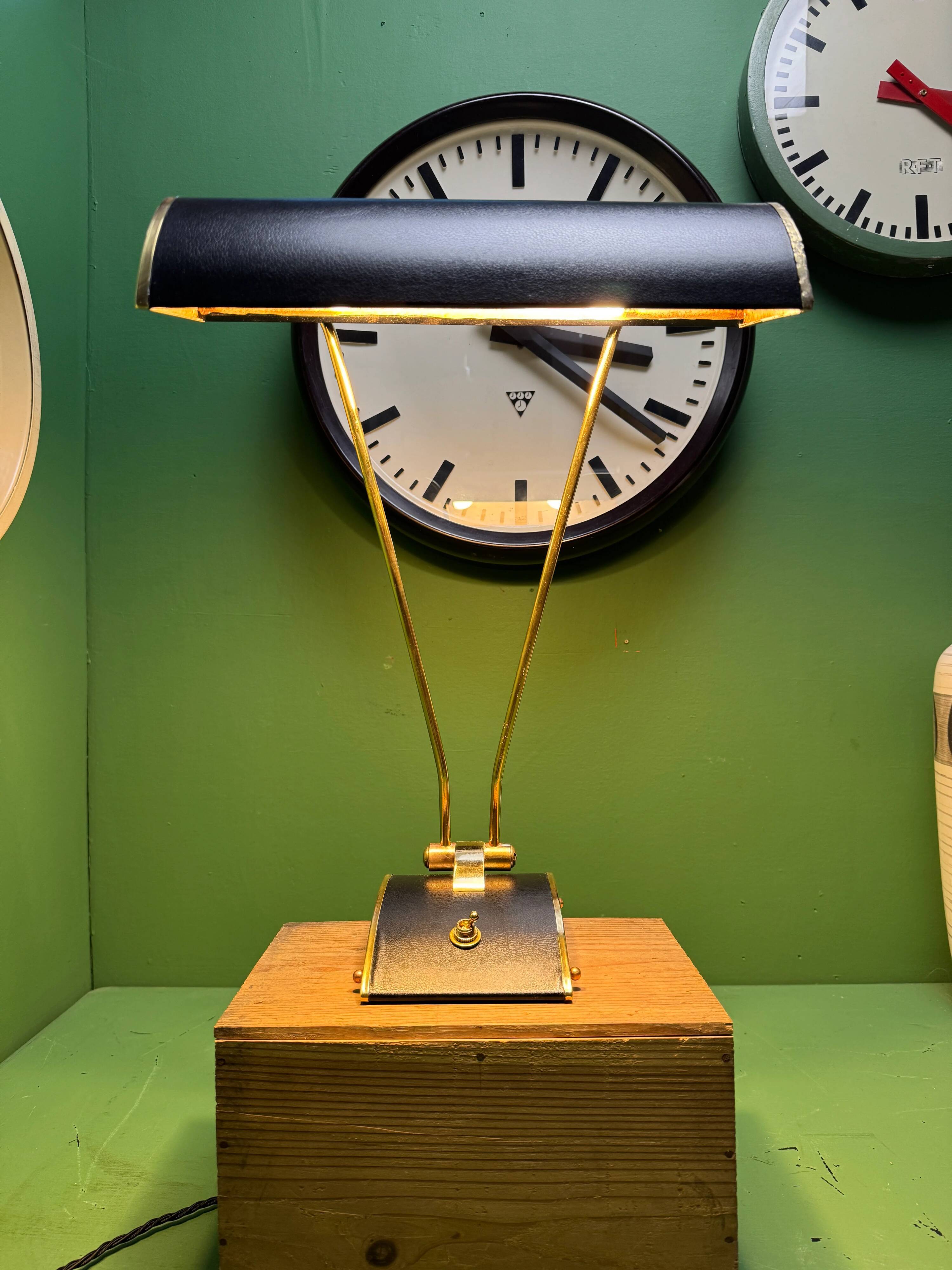 Original 1940s desk lamp by Eileen Gray for Jumo