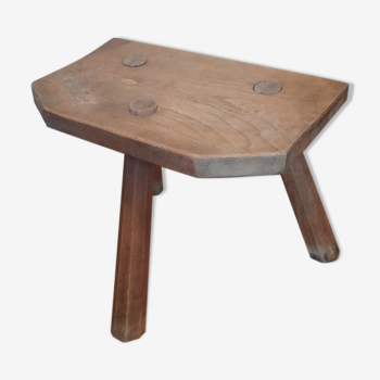 Tabouret brutaliste en chêne