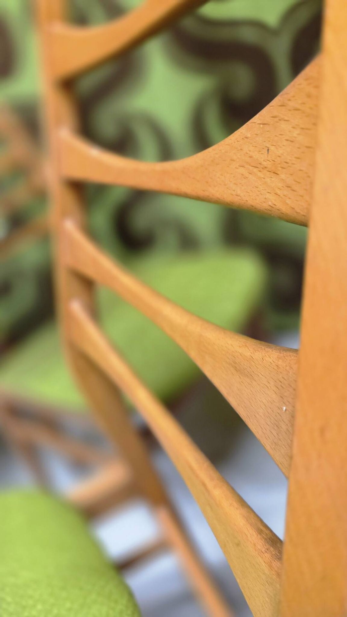 Lot 4 chaises scandinave 1960