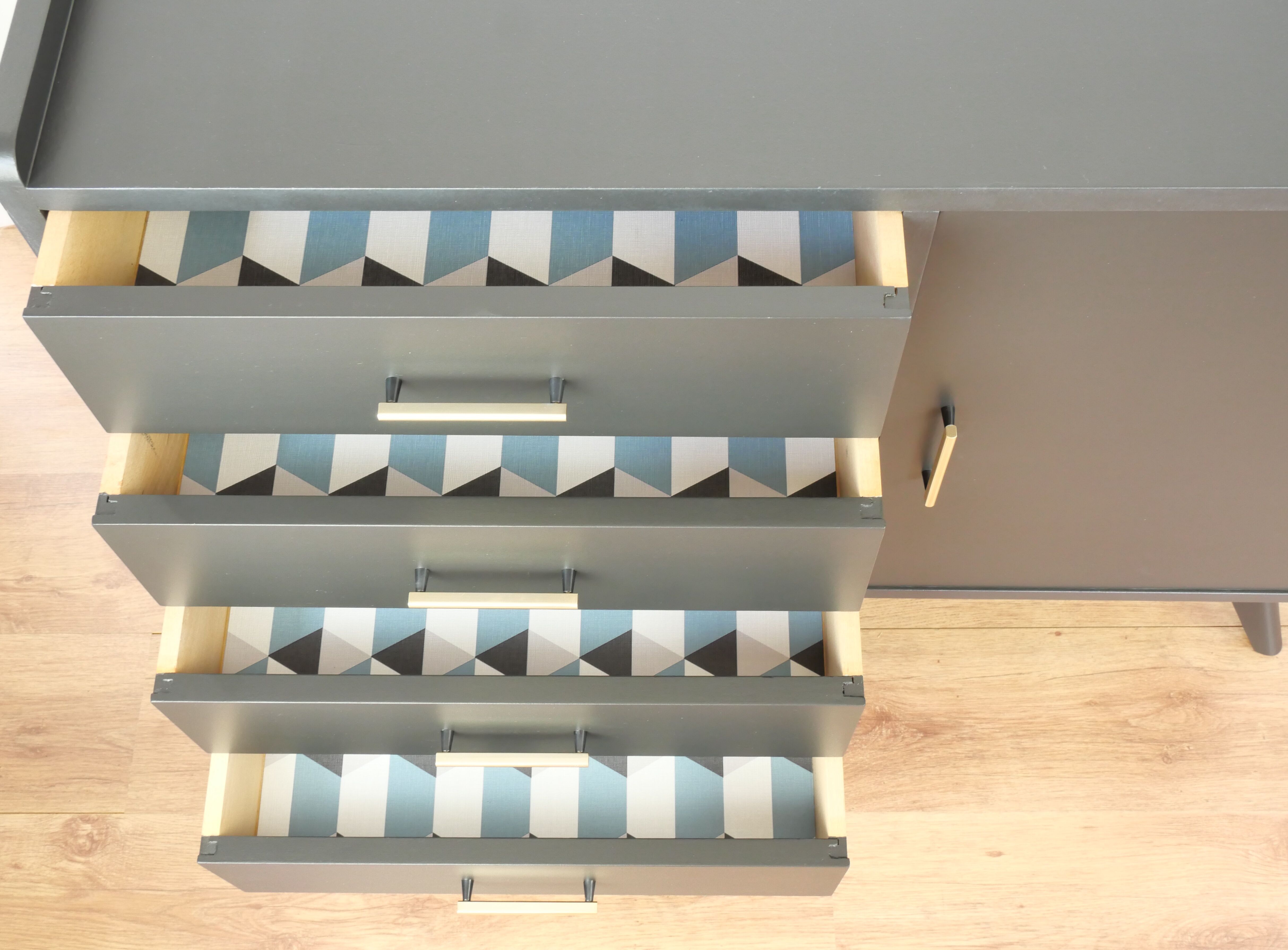 Black compass footboard