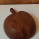 Coupe pomme en teck