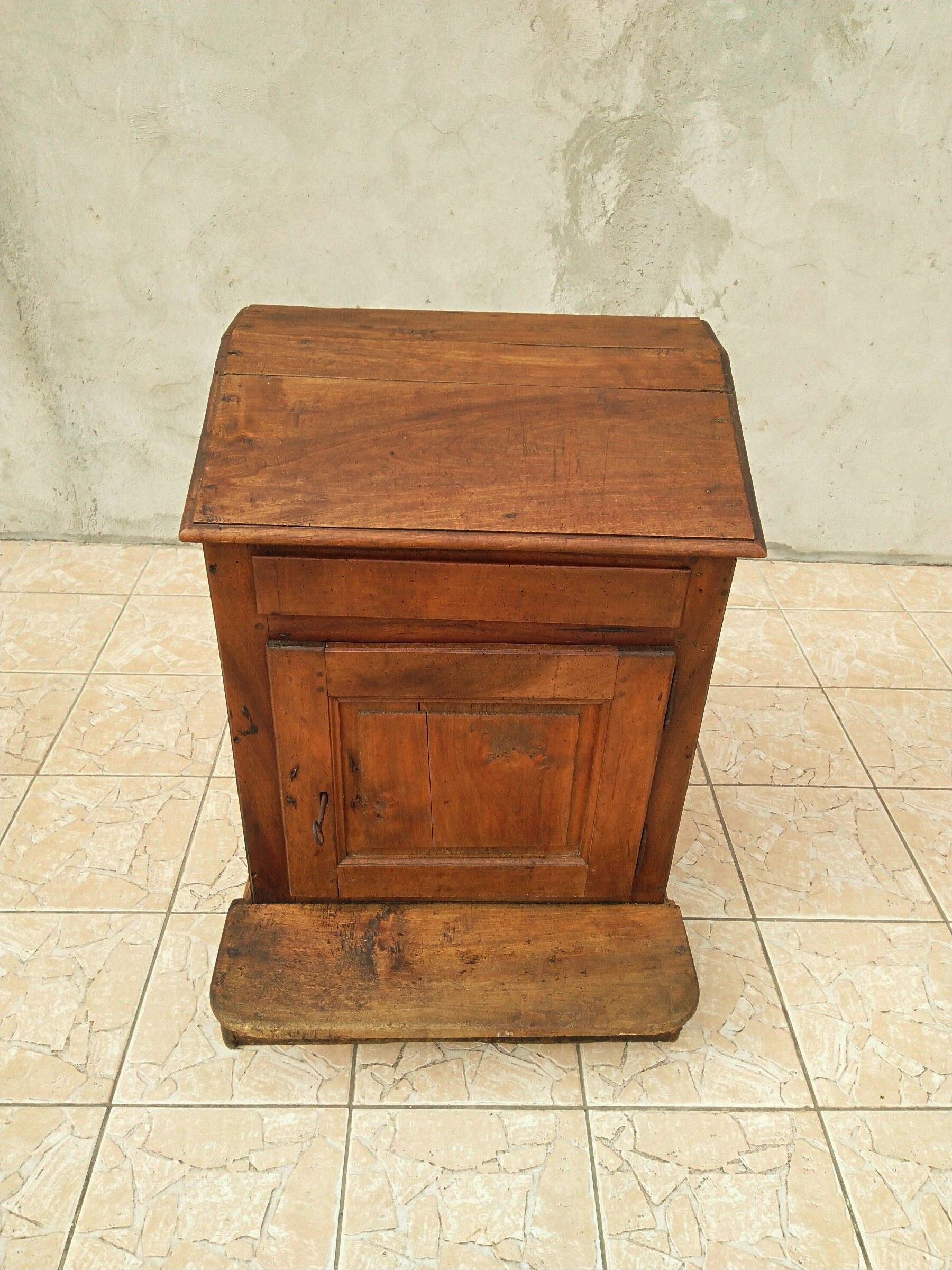 Walnut desk in the early 19th century