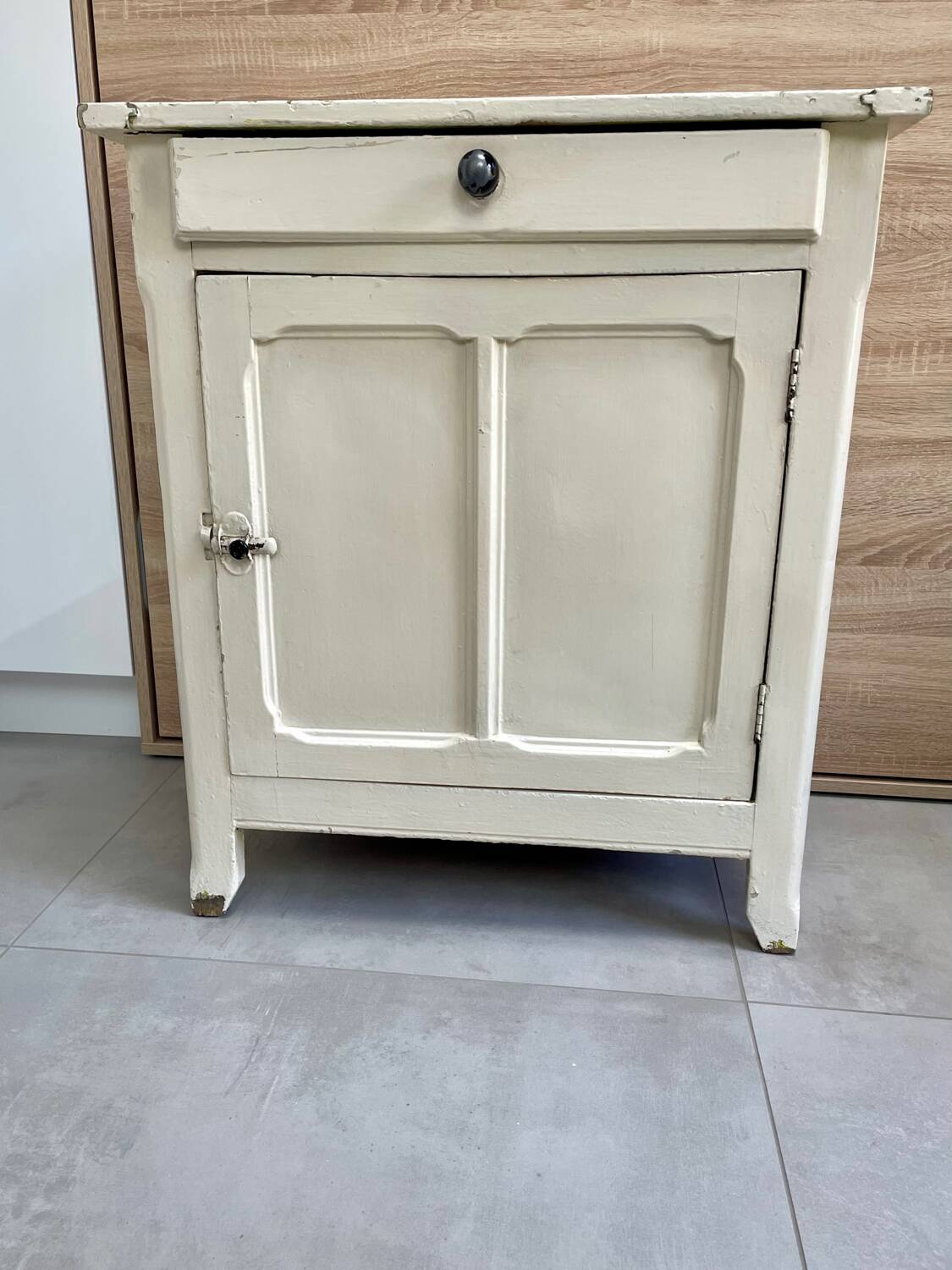 Small authentic 1950s Parisian sideboard