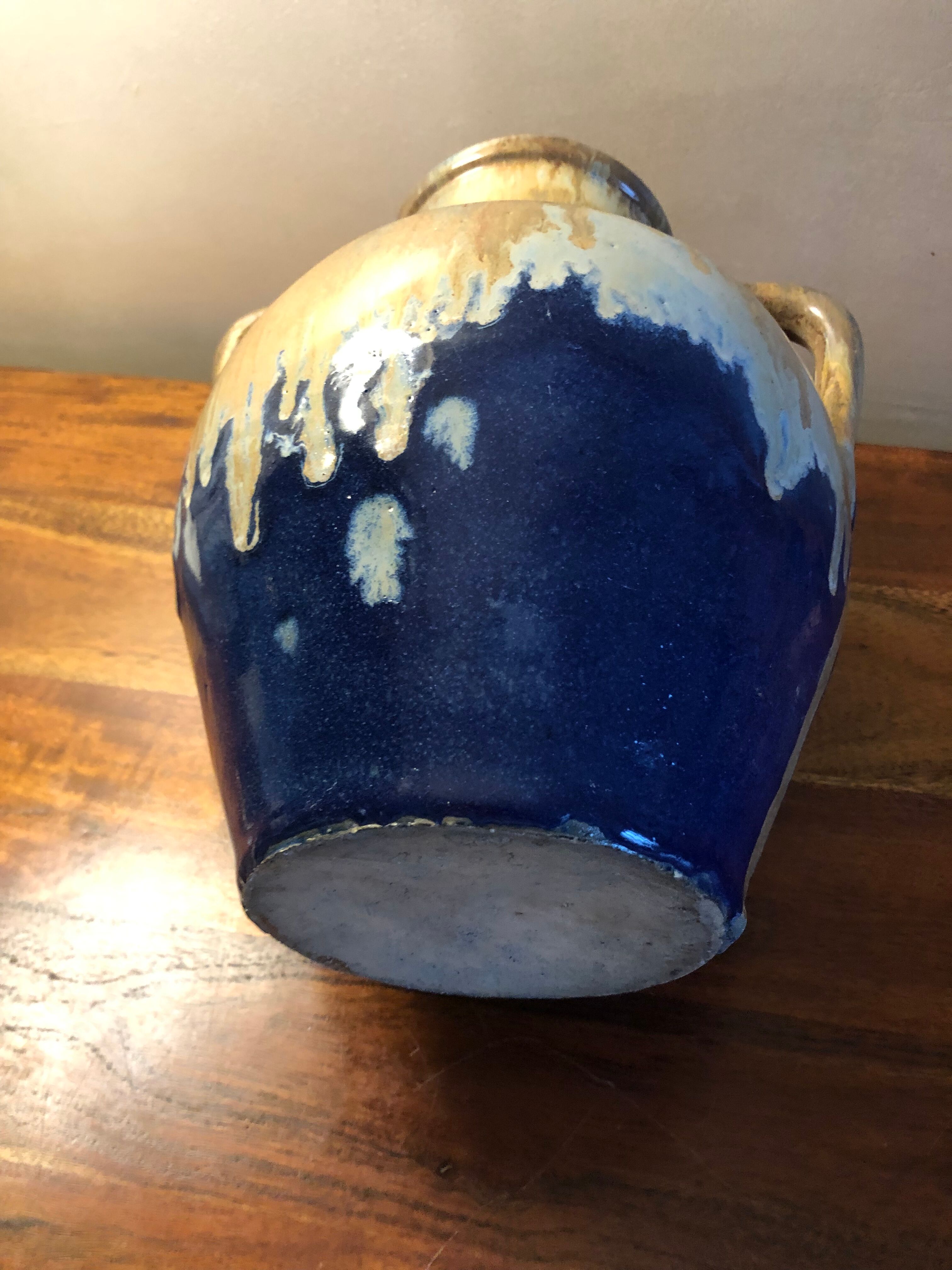 Flame blue sandstone vase with handle
