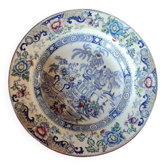 Plat ancien terre de fer