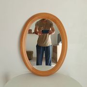 Vintage oval mirror in beech from the 70s/80s.