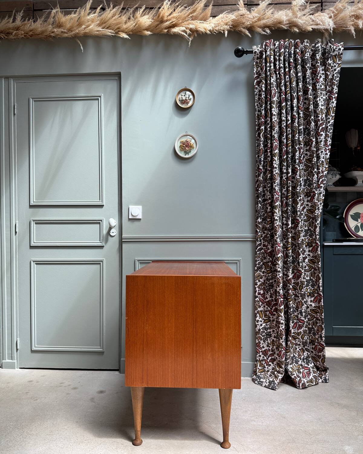Petit buffet scandinave en teck