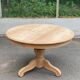 Table à manger ronde pied central extensible décapée en bois massif 3 rallo