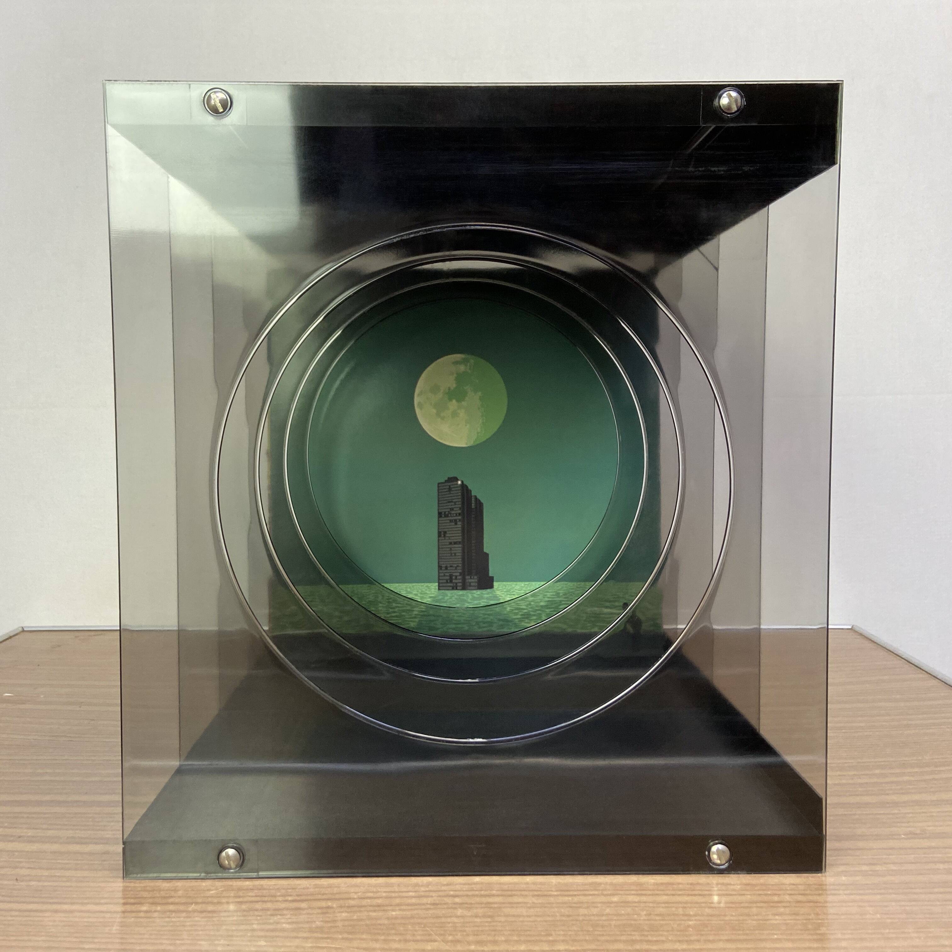 Porte-vinyles Space UFO en plexiglas fumé