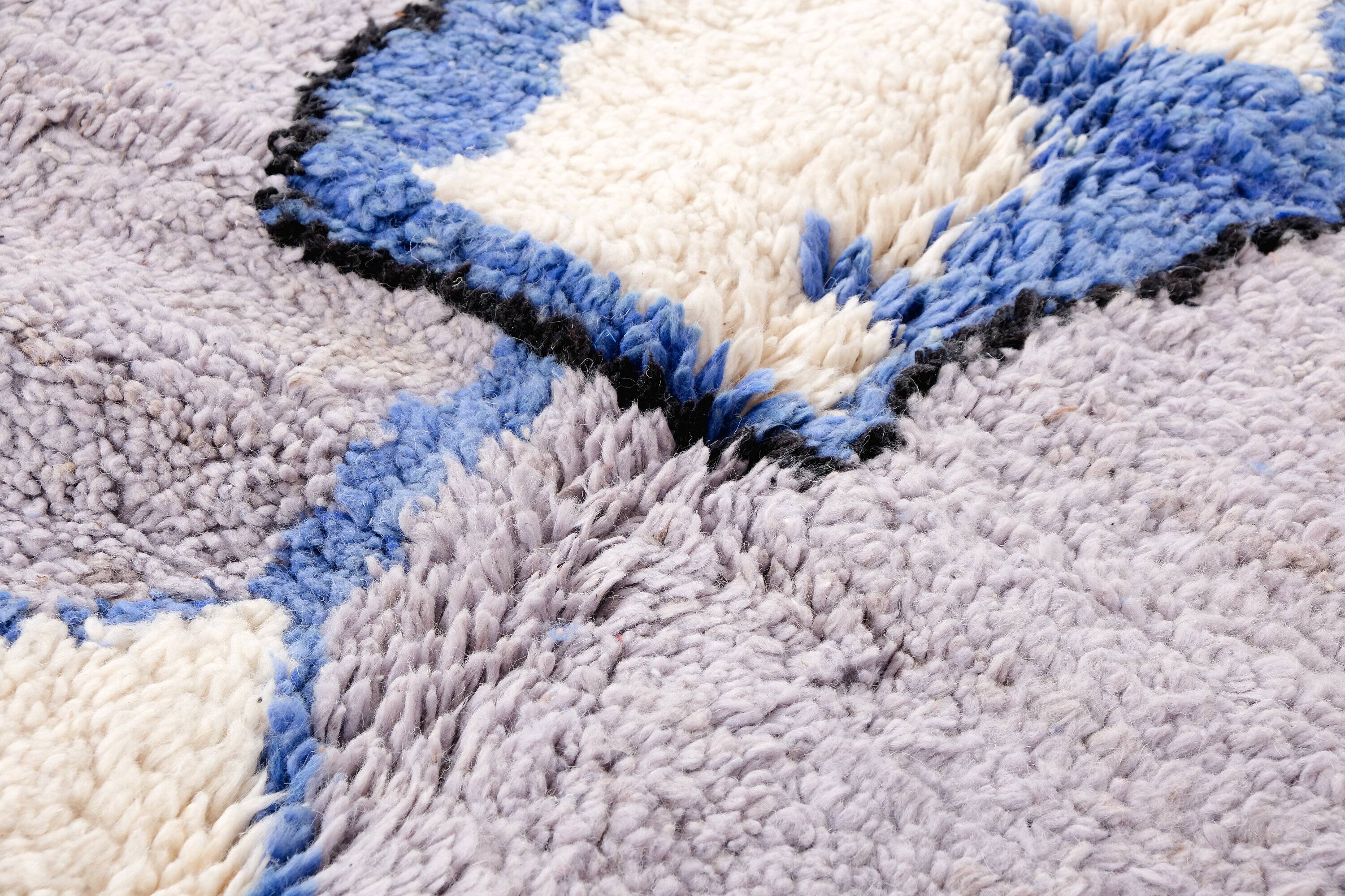 Handmade traditional carpet 250cm x 150cm Moroccan