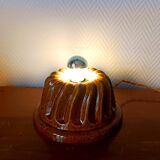 Ceramic cake mold table lamp