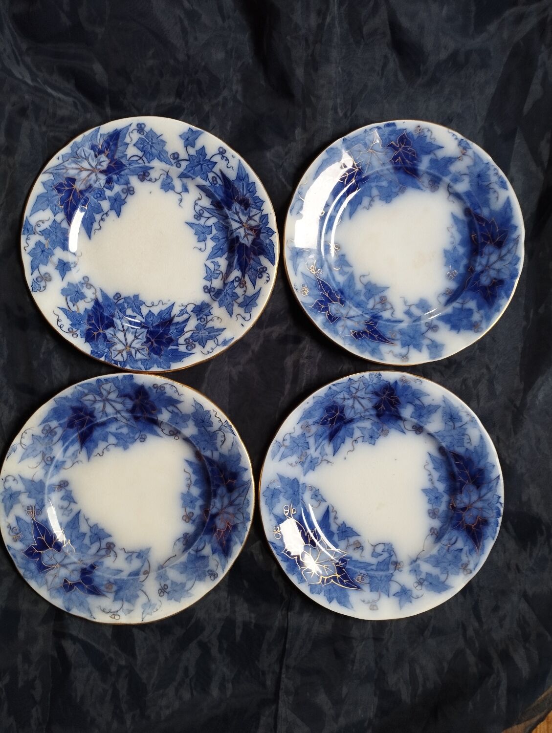 Set of 4 Bryonia model dessert plates from Sarreguemines U&C, between 1880 and 1900