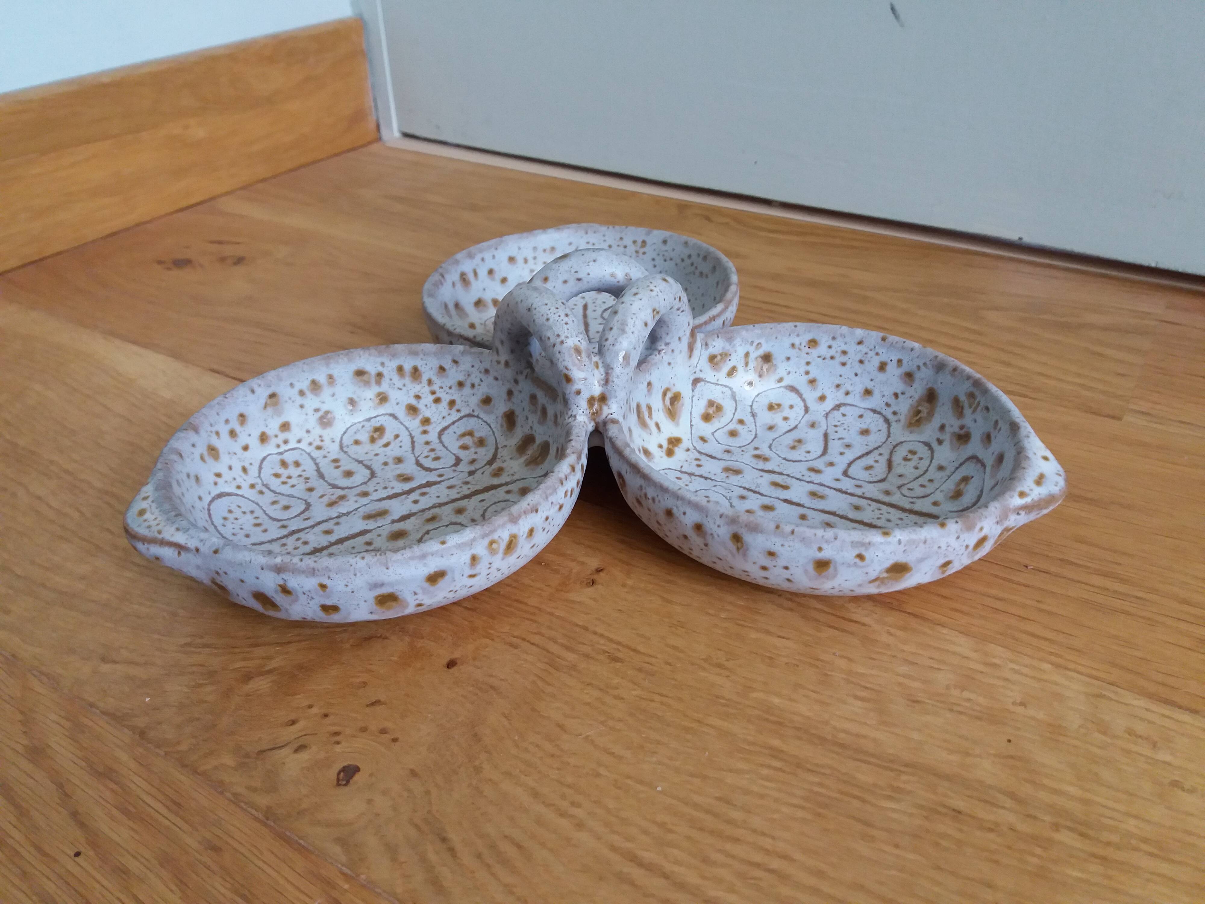 Empty pocket aperitif dish signed Jean Austruy