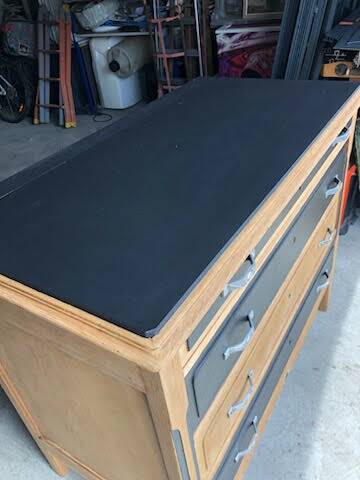 Art Deco chest of drawers