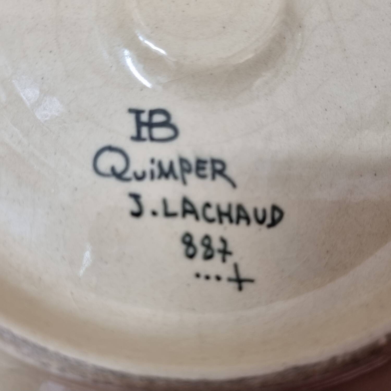 HB Quimper sauce boat, j.Lachaud, 1920