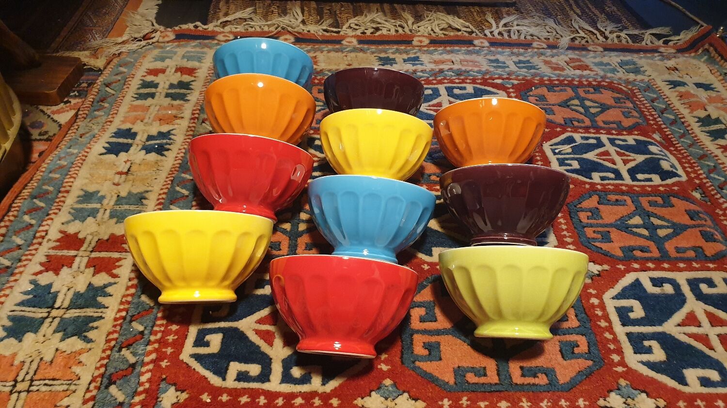 Ribbed ceramic bowls