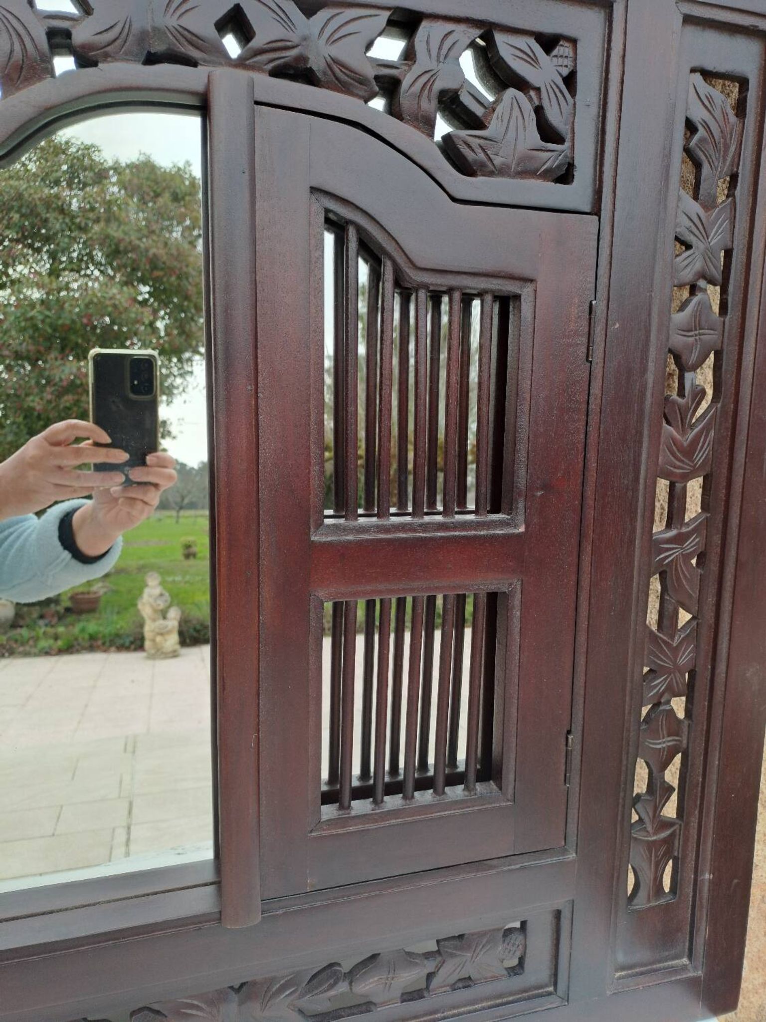Miroir fenêtre indonésien