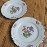 Mismatched vintage dinner plates "Spring"