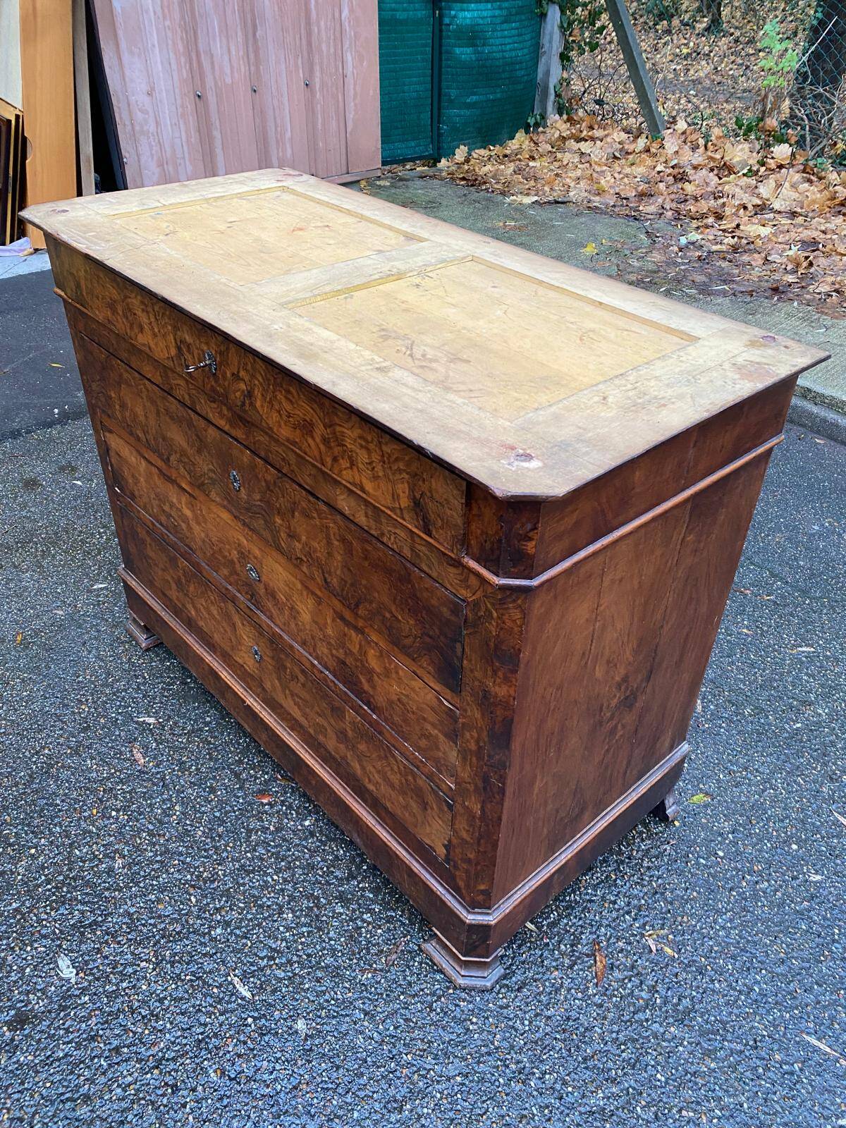 Commode vintage Louis Philippe en noyer massif du 19ème