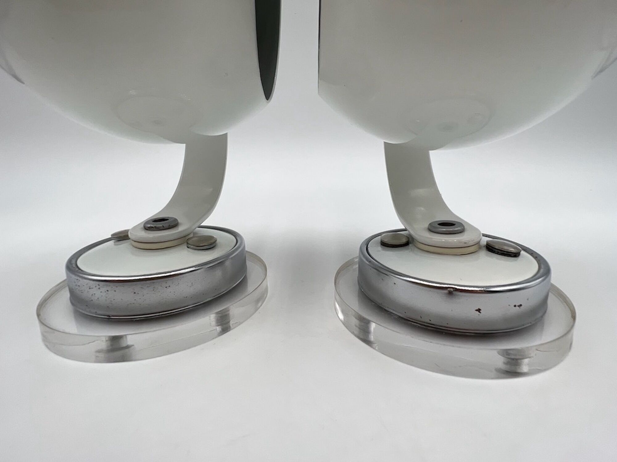 Ensemble de lampes eyeball en métal et plexiglas space age années 70