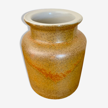 Sandstone pot