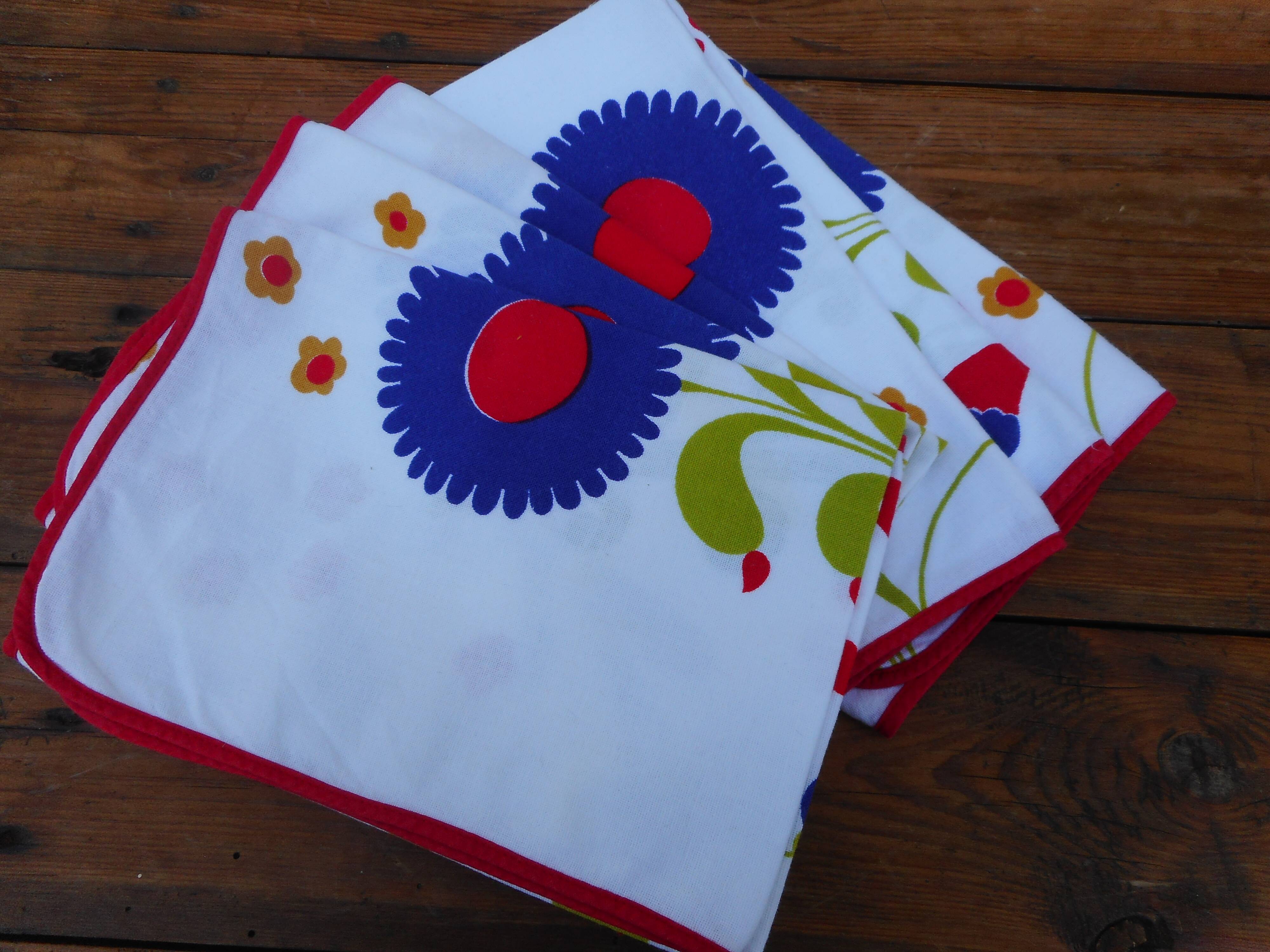 Set of 6 vintage napkins