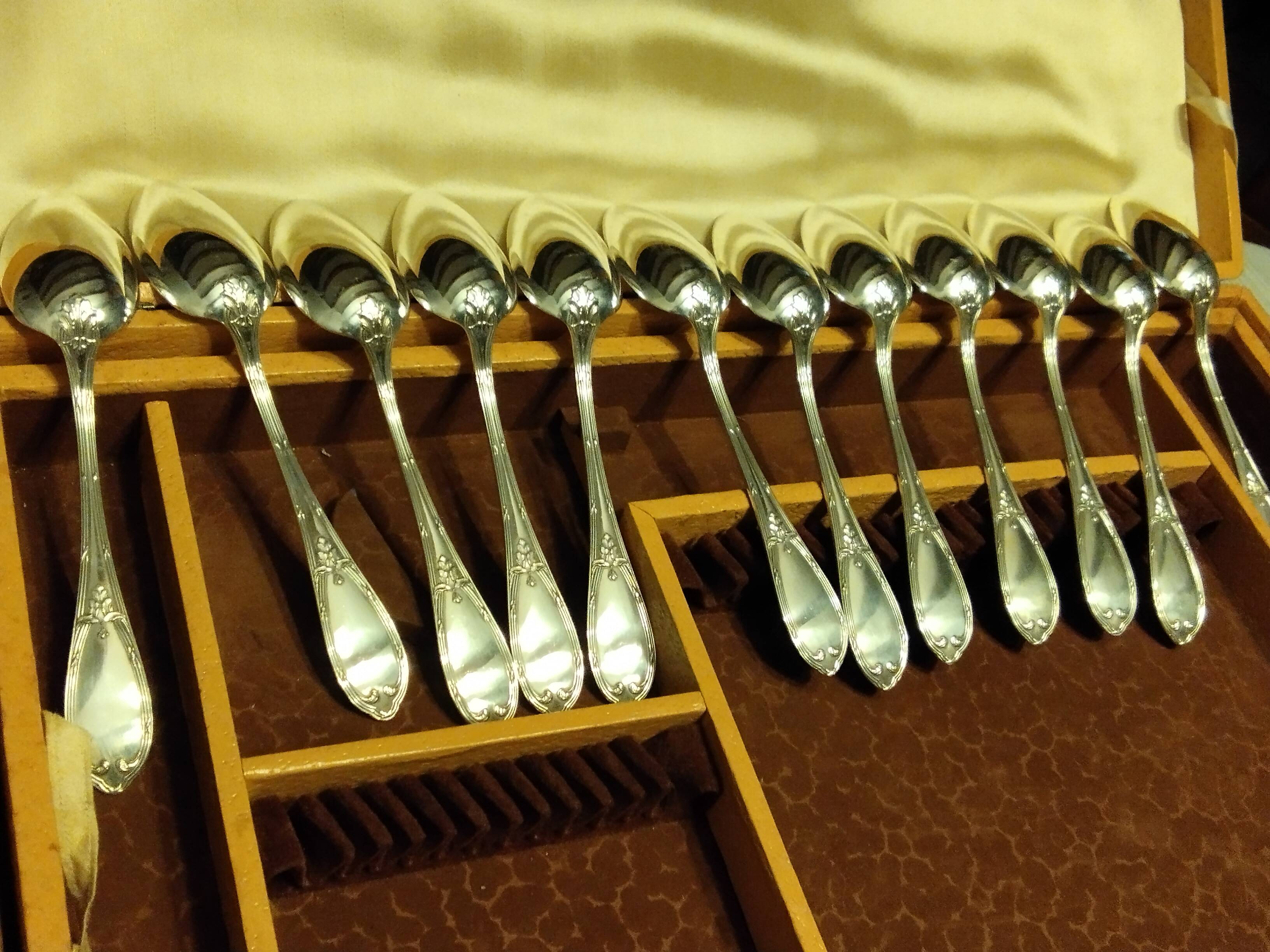 12 silver-plated dessert spoons by Félix Frères