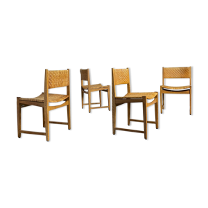 ensemble de quatre chaises
