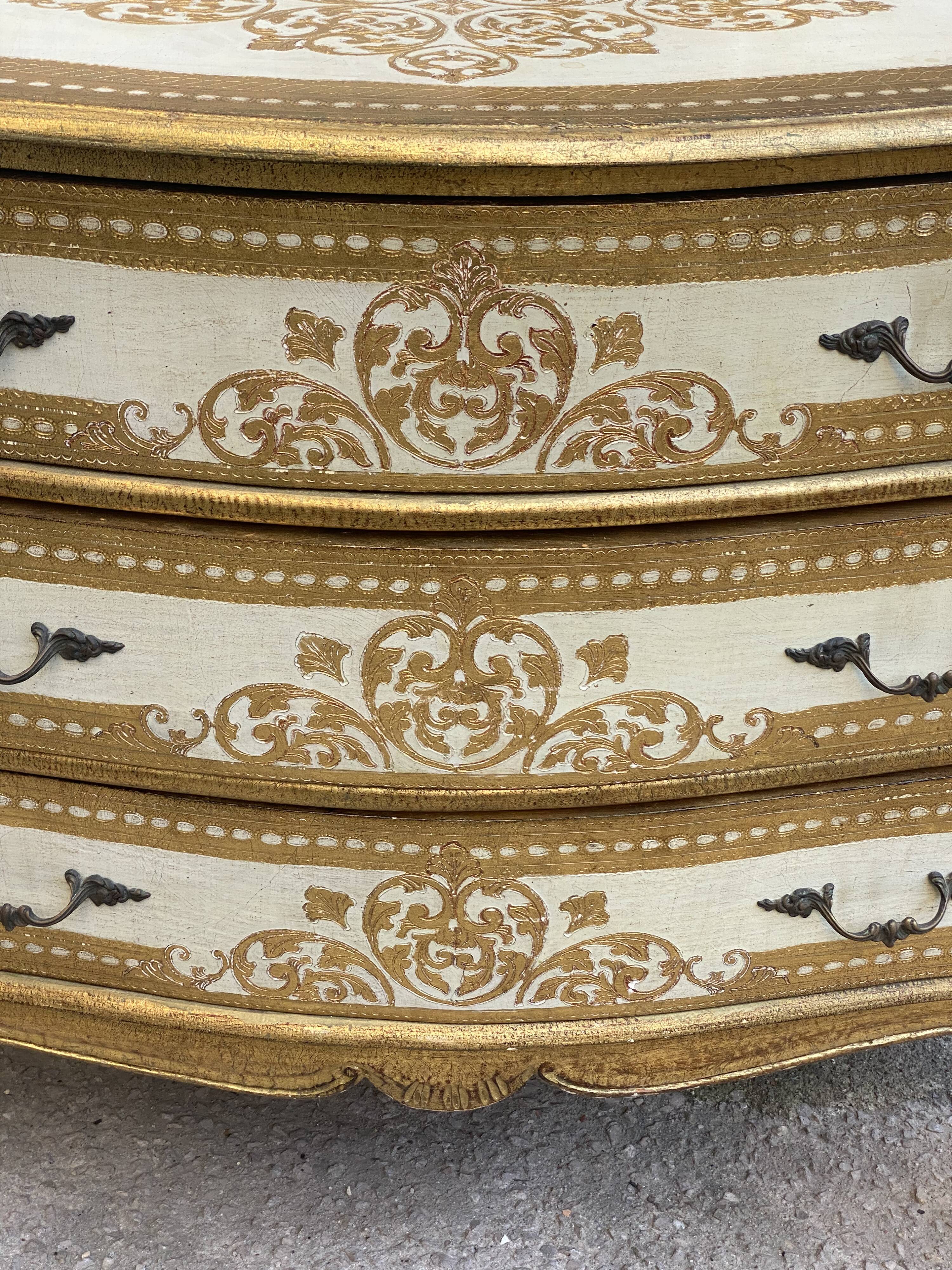 Venetian chest of drawers 3 drawers