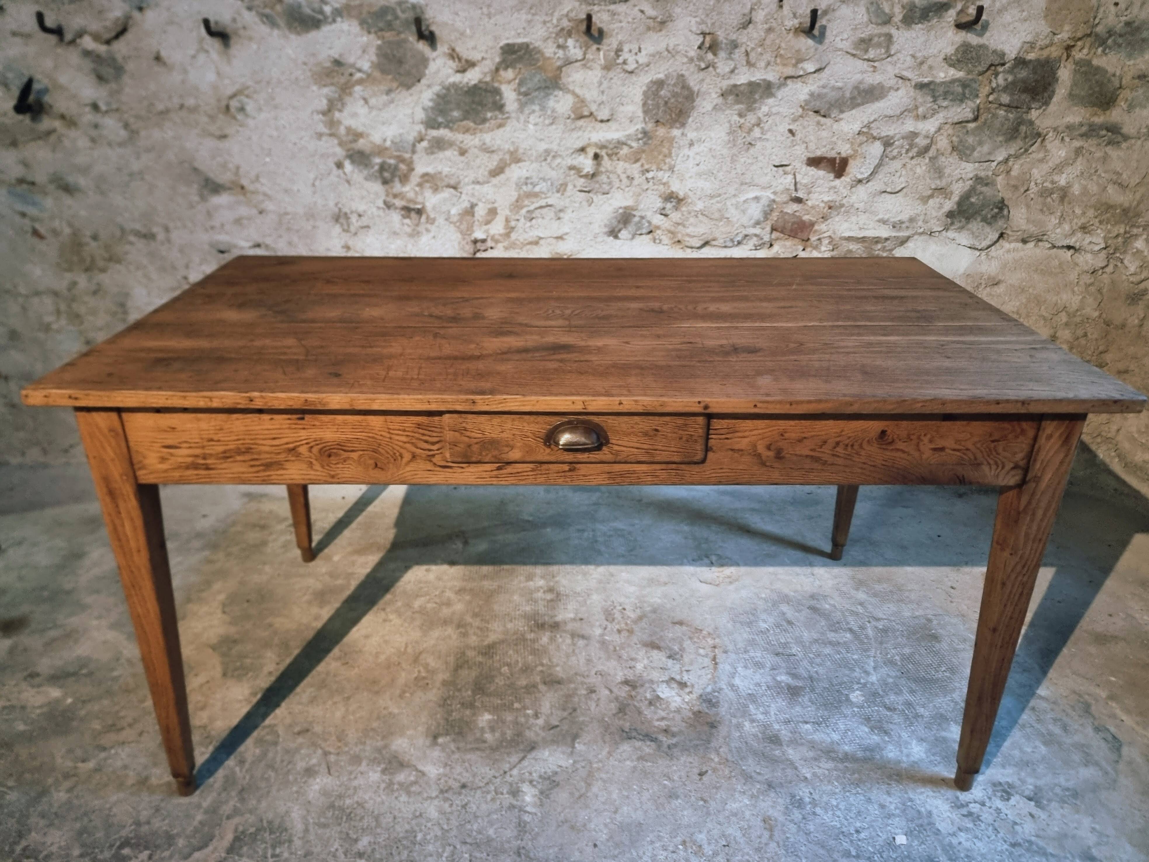 Antique oak farmhouse table – Circa 1900 – Rustic table with drawer