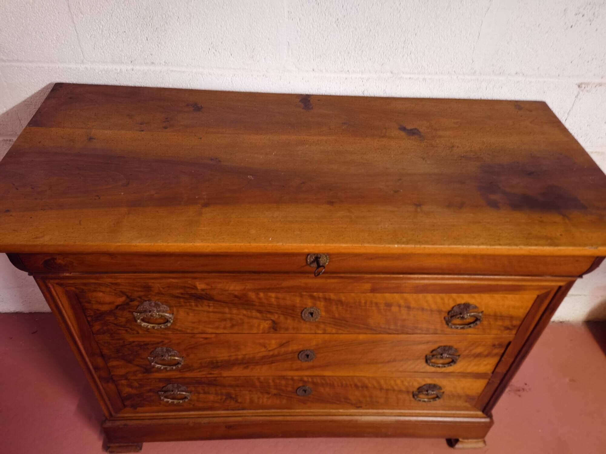 Restoration of a commode